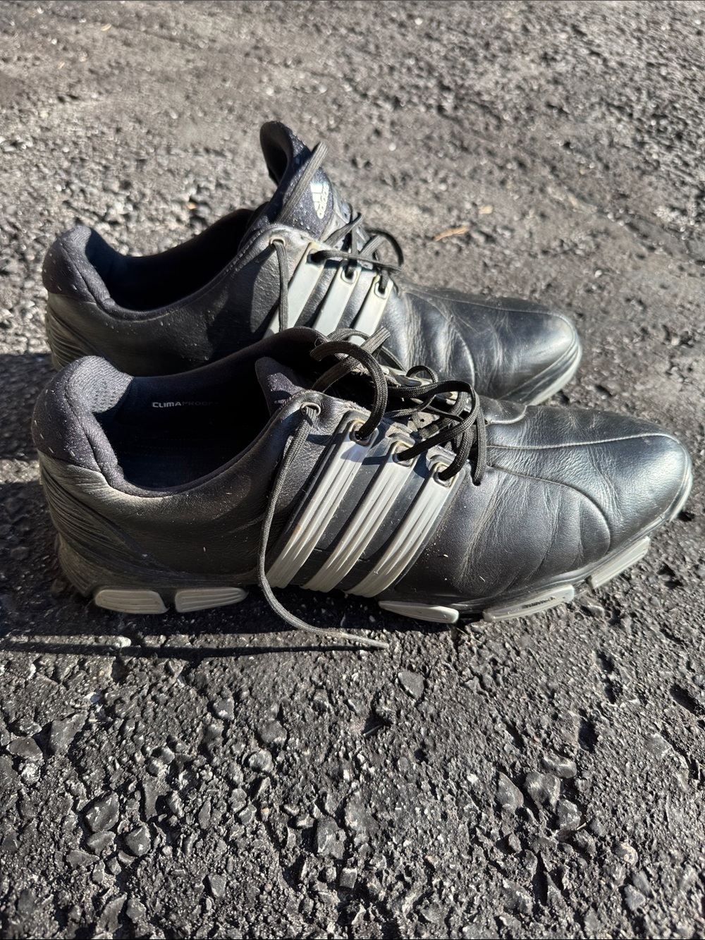 Adidas Men’s Black and Gray golf shoes